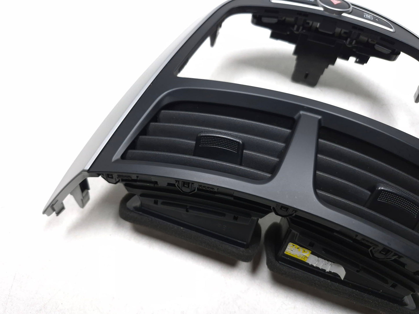 2014 Hyundai Accent Radio Trim Bezel OEM 84740-1r100