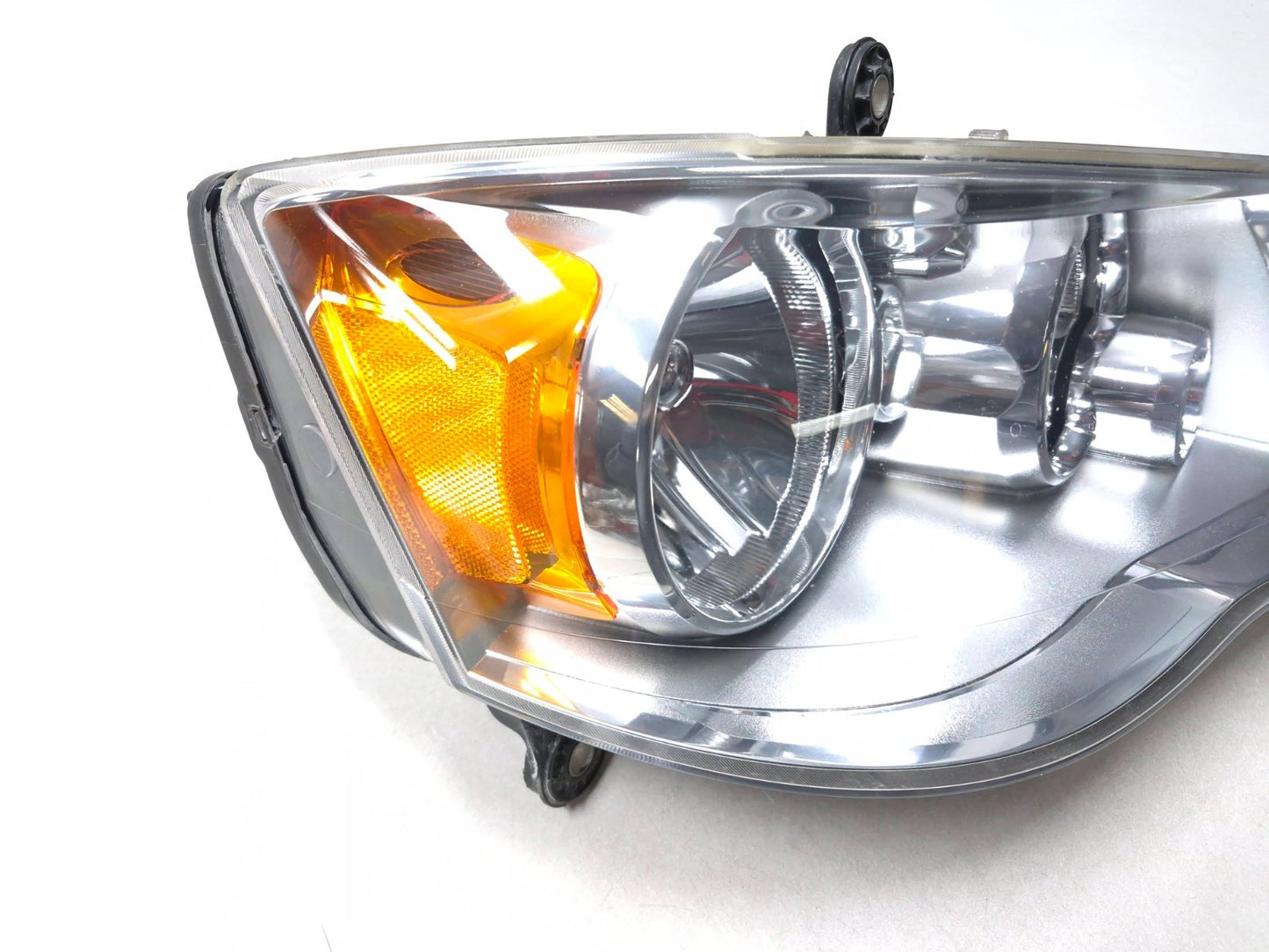2016 Dodge Grand Caravan Headlight Passenger Side Right OEM
