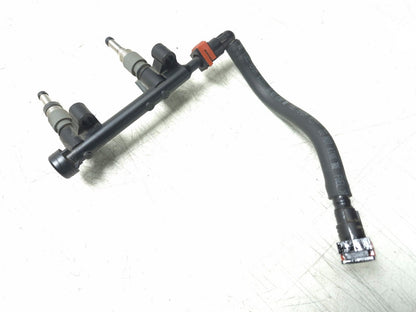 2019 Kawasaki Z400 Er400d Fuel Injector W/ Rail Assy OEM