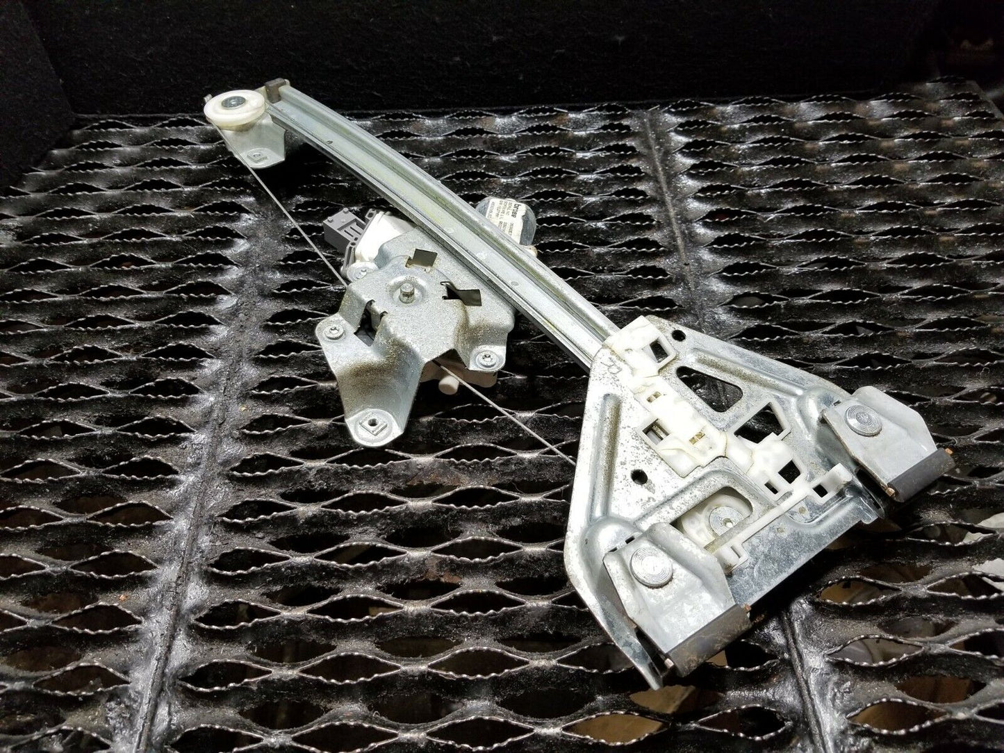 06 07 08 09 Cadillac STS Rear Right Pass Side Window Regulator Motor OEM 62k Mi