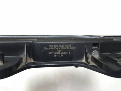 2018 Tesla Model 3 Front Exterior Door Handle Passenger Side 1081832-00-g OEM