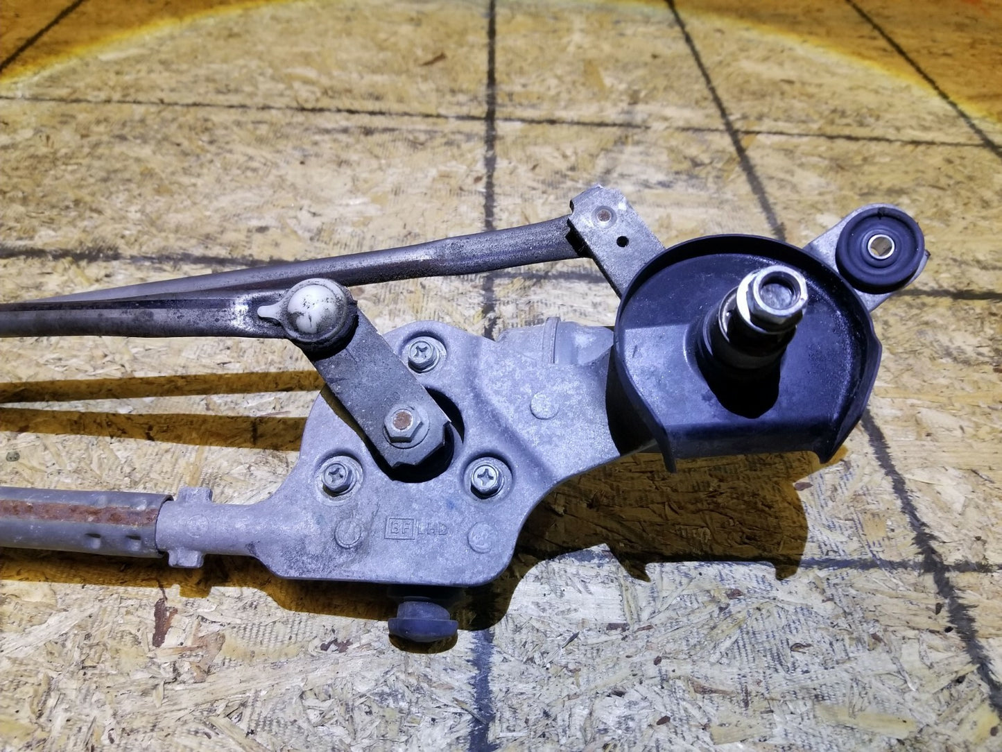 2017 Subaru Legacy Windshield Wiper Motor W/ Linkage OEM