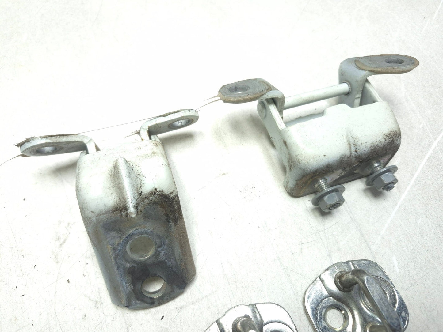 2012 Nissan Leaf Door Hinge W/ Striker Front & Rear Left Driver Side OEM