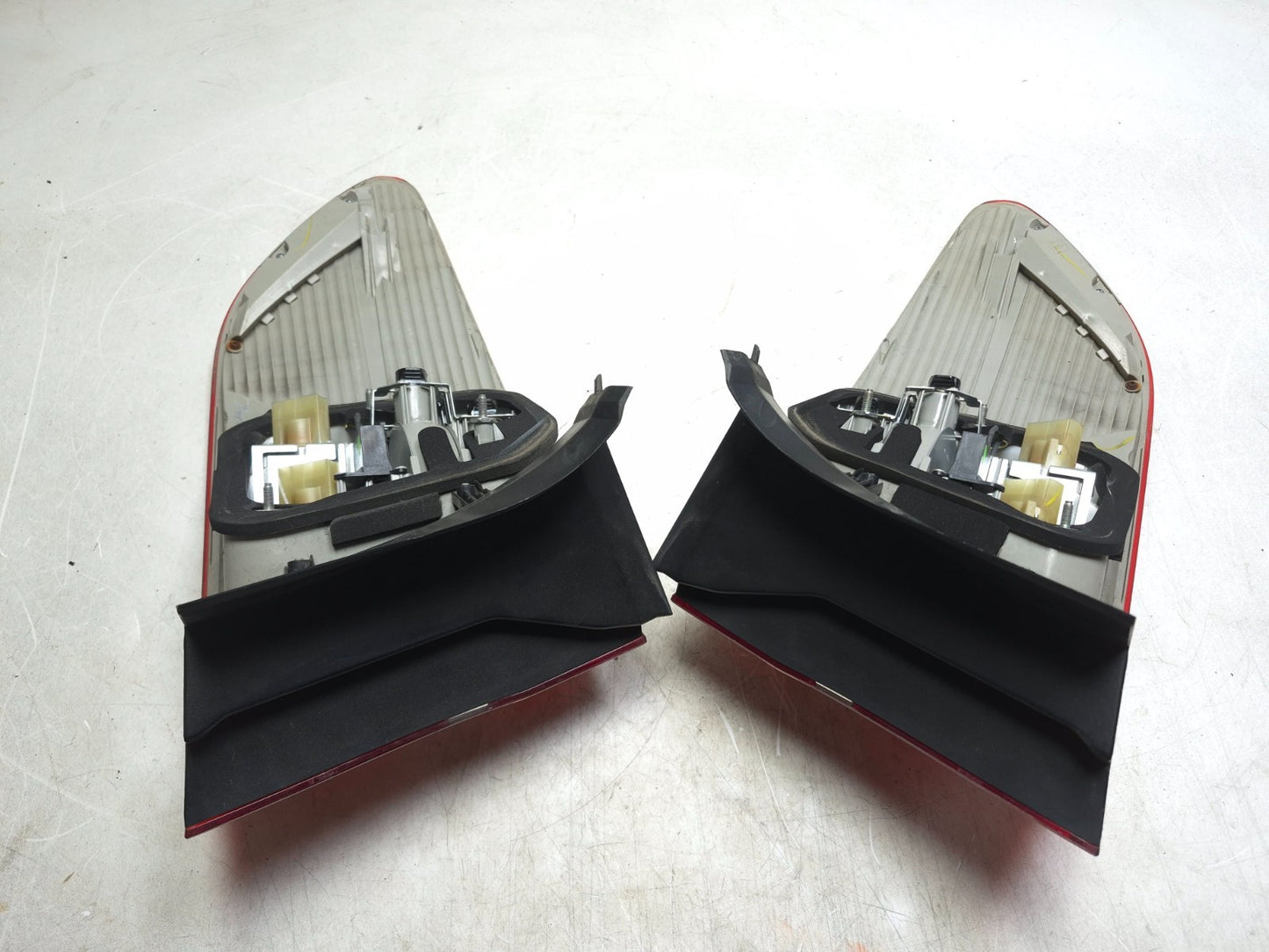 2008 BMW X6 E71 Rear Quarter Panel Taillight Left & Right Pair OEM