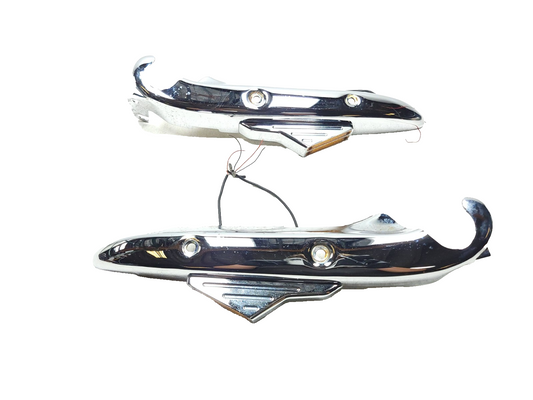 2002 Honda Magna Vf 750c Rear Turn Signal & Grab Rail Pair OEM