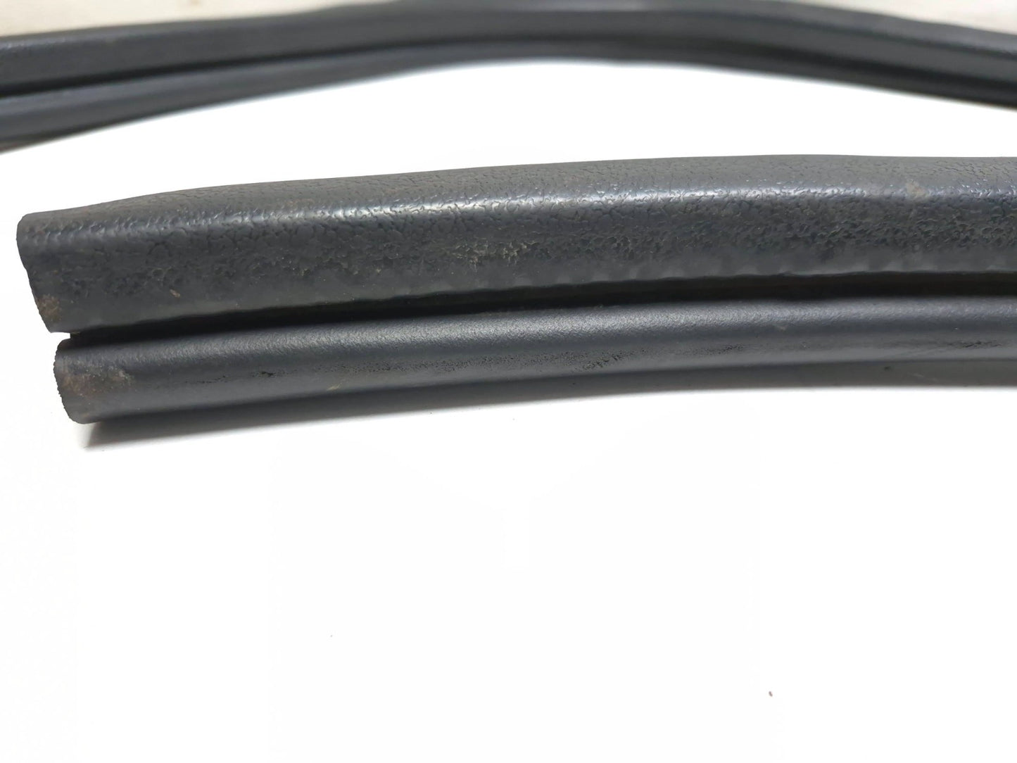 2010 Ford Transit Connect Front Door Weatherstrip Seal Right Passenger Sid OEM ✅