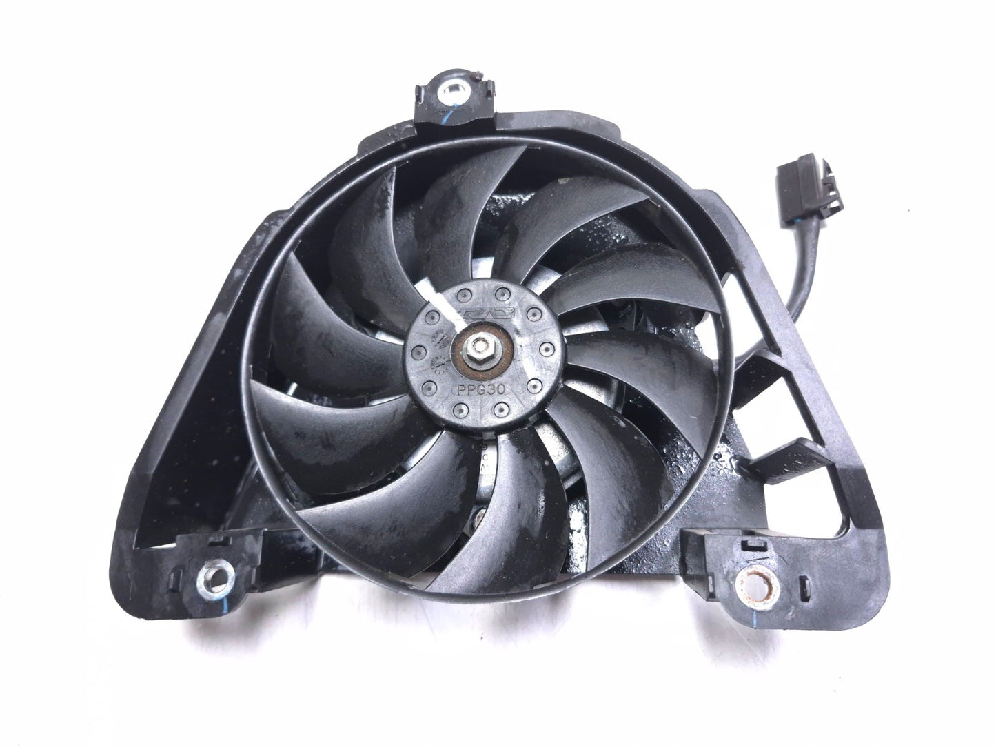 2016 Yamaha Yzf R3 Cooling Fan OEM