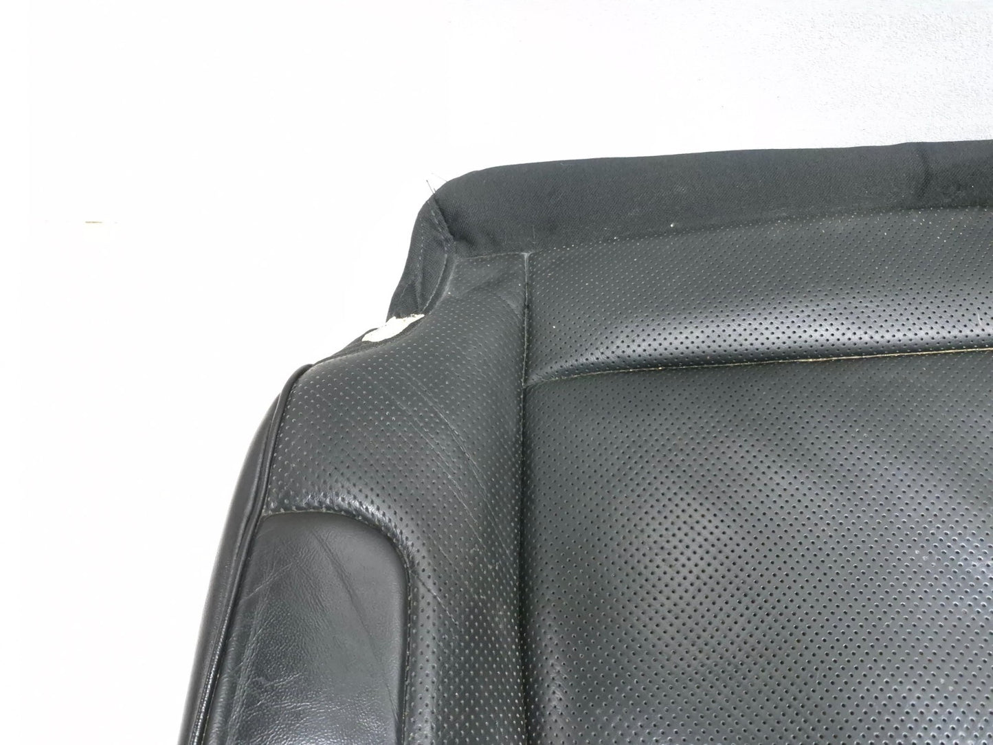 2018 Chrysler 300 Limited AWD Seat Cushion Front Passenger Side Lower OEM