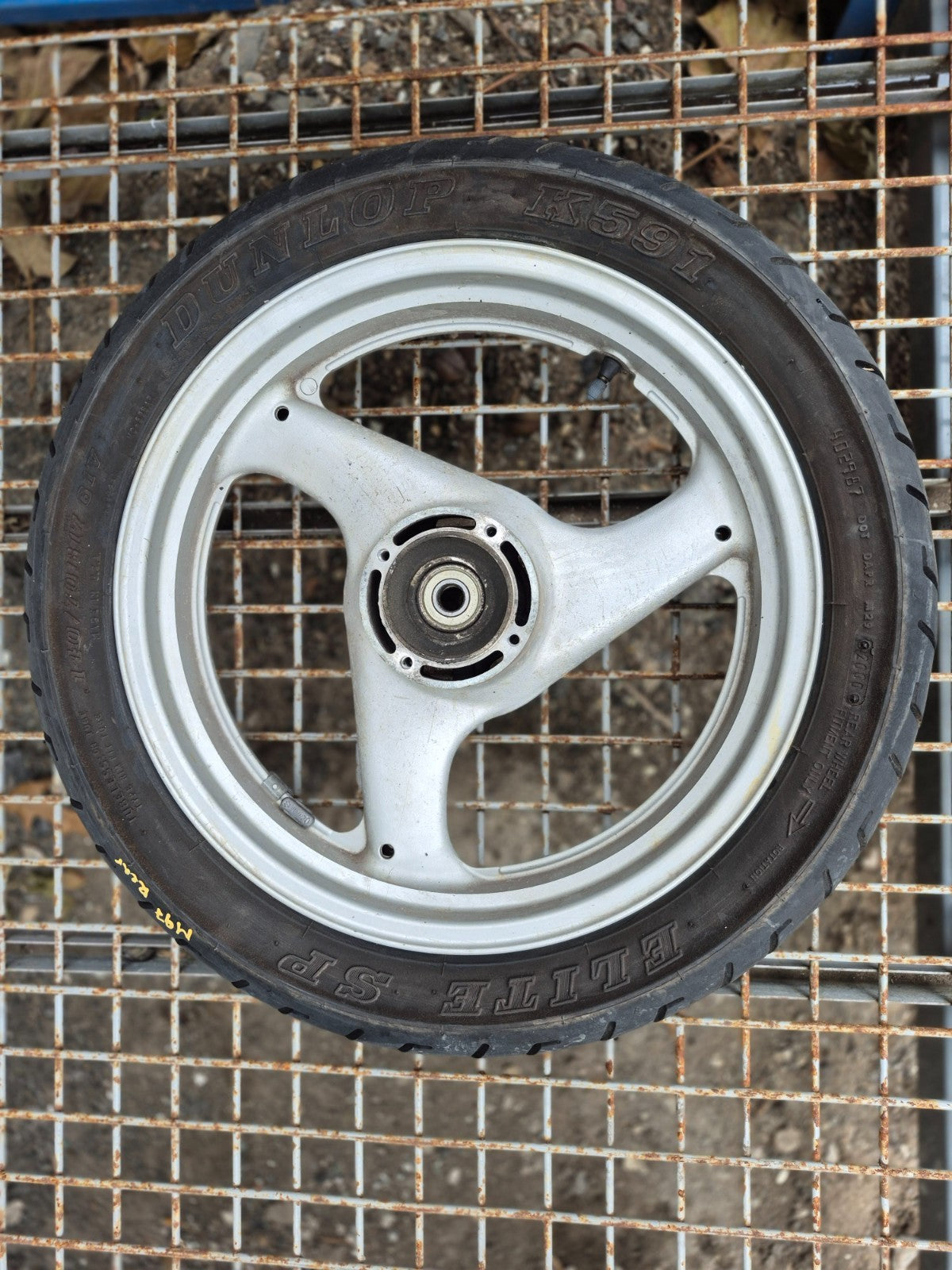 1993 Suzuki Gsx600fp Katana Front & Rear Wheel W/ Tire Pair R 17 OEM