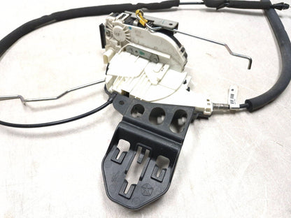2018 Chrysler 300 Limited AWD Front Left Driver Side Door Handle Lock Latch OEM