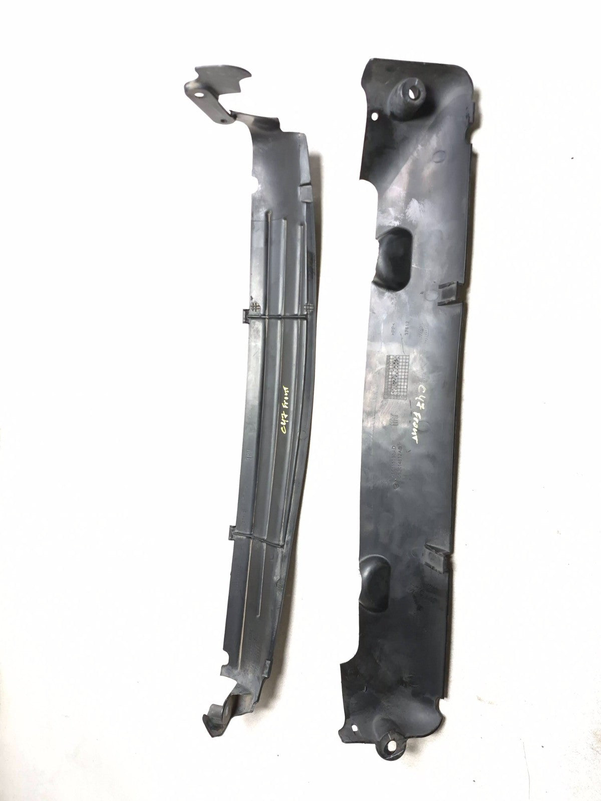 2013 Fiat 500 Turbo Front Radiator Protection Seal Cover Trim 2pcs OEM