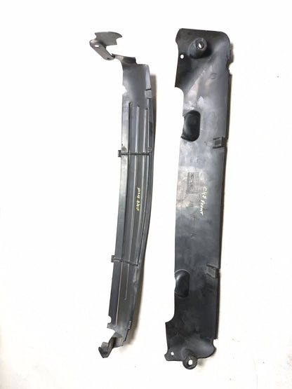 2013 Fiat 500 Turbo Front Radiator Protection Seal Cover Trim 2pcs OEM
