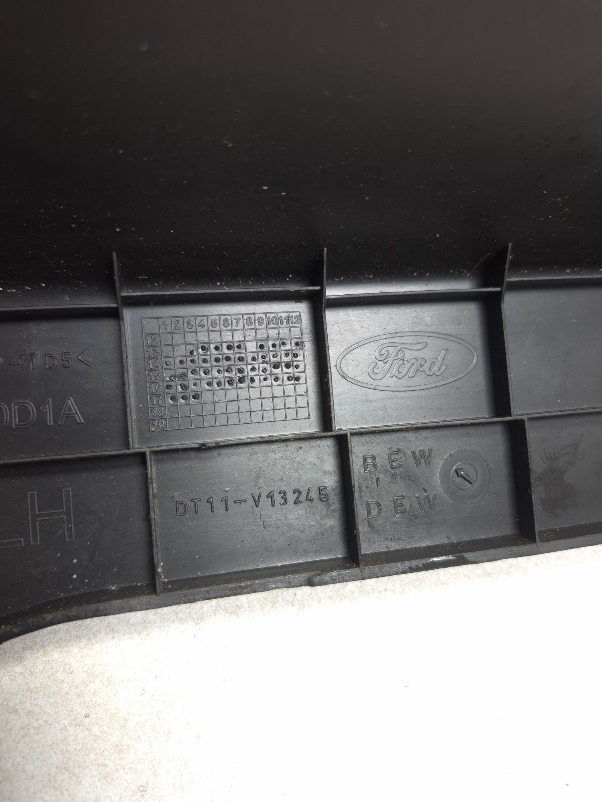 2017 Ford Transit Connect Rear Door Scuff Sill Plate Trim Left & Right OEM