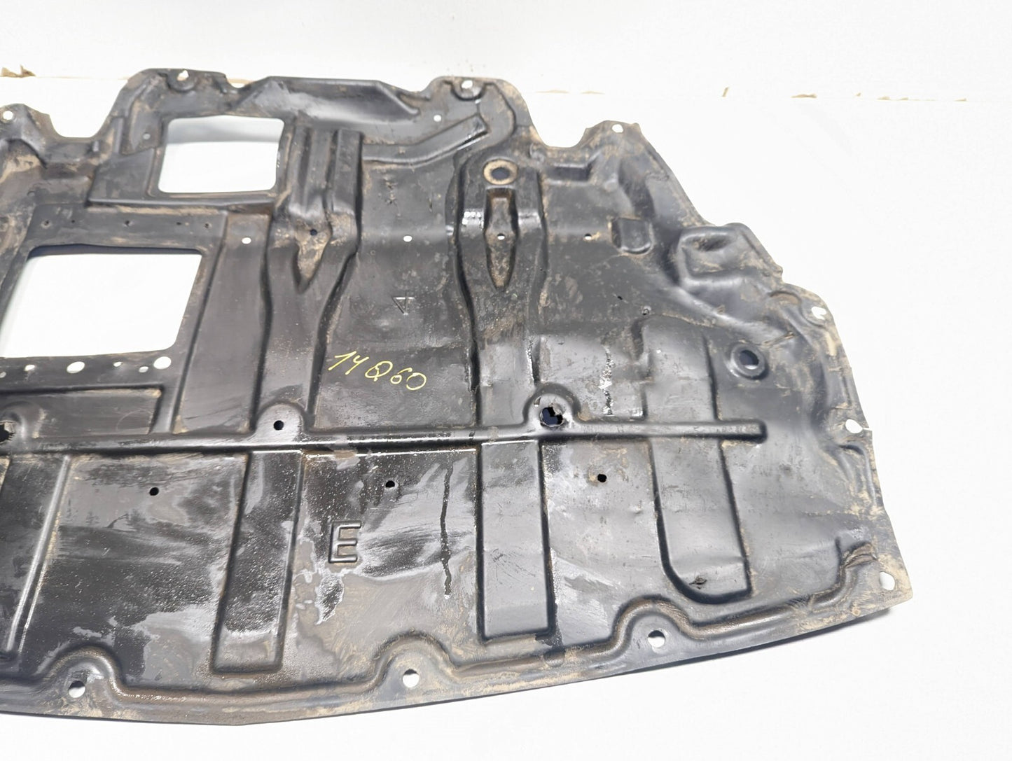 2014 Infiniti Q60 Coupe Front Engine Splash Shield OEM ✅