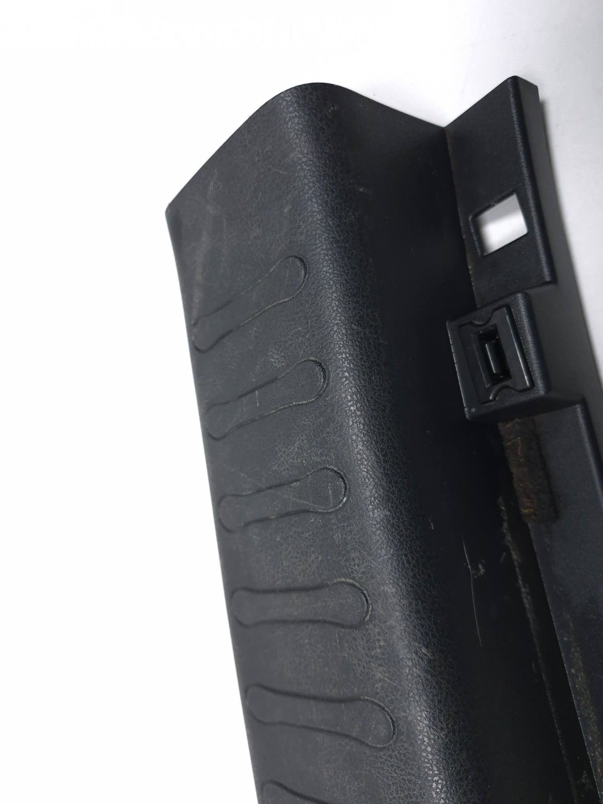 2011 Nissan Juke Rear Trunk Liftgate Sill Scuff Plate Cover OEM