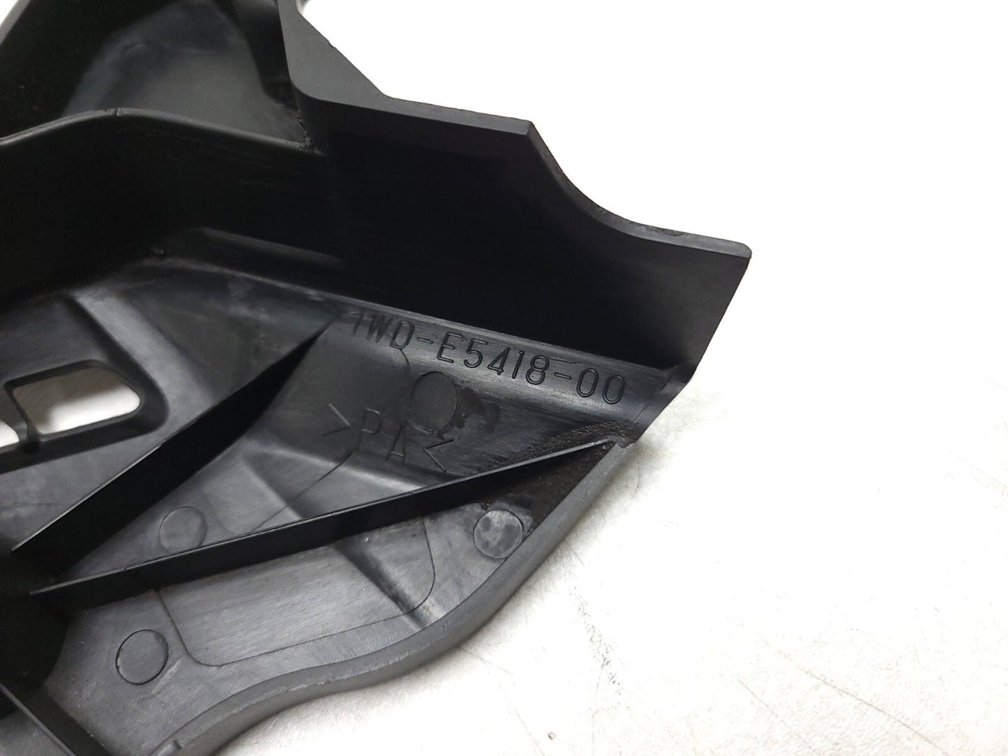 15 - 24 Yamaha Yzf-r3 Mt-03 Front Sprocket Cover Gear Guard  OEM