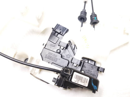 2014 - 2019 Kia Soul Door Lock Actuator Front Passenger Side Right OEM