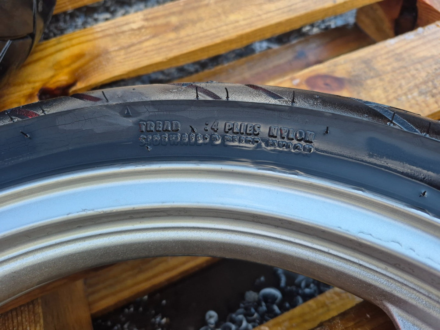 2007 Kawasaki Ninja 250 Ex250 Wheel Rim W/tire Front & Rear Pair OEM