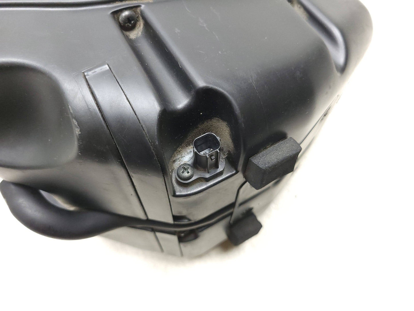 2012 Kawasaki Versys Le650c Air Cleaner Box Assy OEM