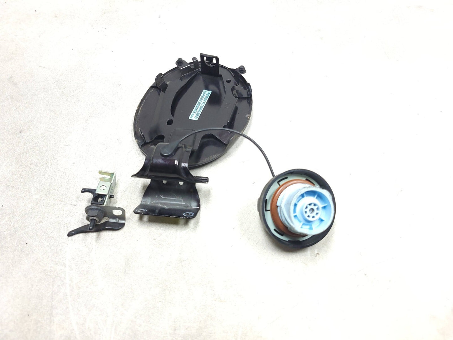 2007 - 2012 Mazda Cx-7 Fuel Gas Filler Door Lid W/ Cap OEM