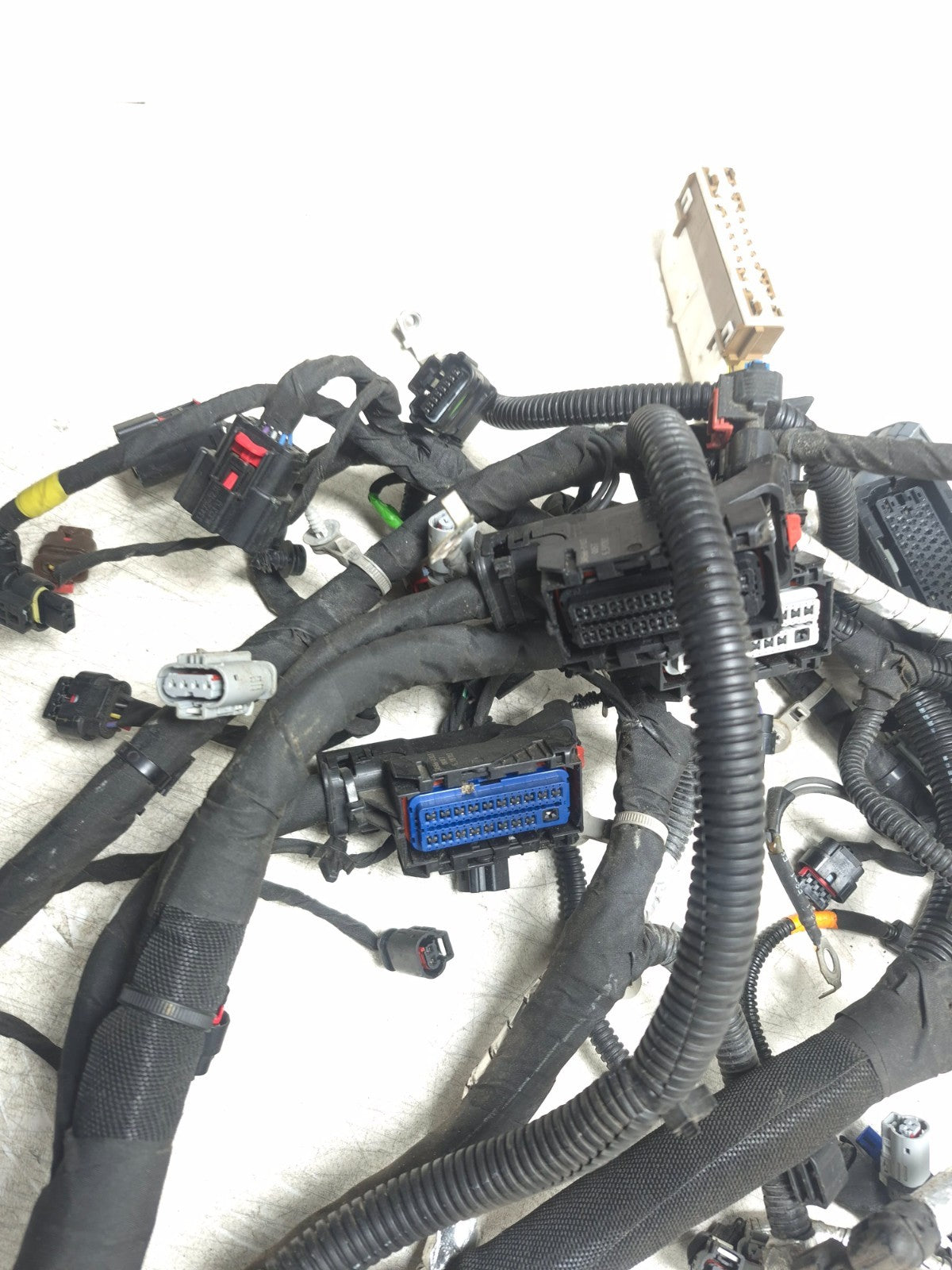 2017 Cadillac Xt5 Under Hood Wire Harness 3.6l OEM