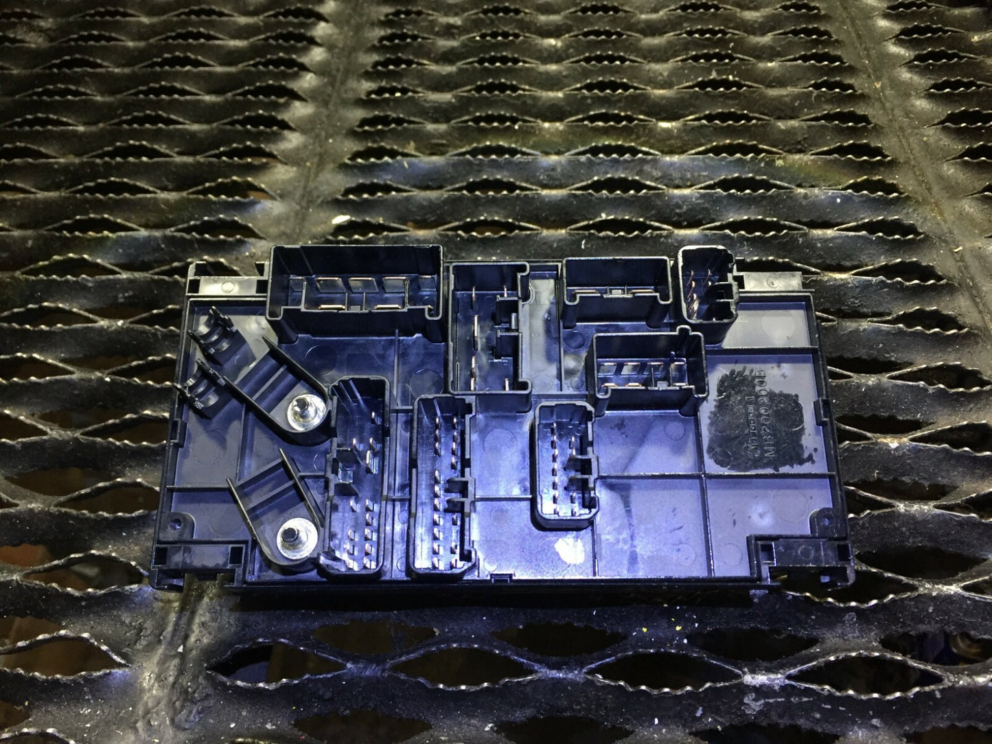 08 09 10 Subaru Impreza 2.5l Engine Fuse Box Fusebox 82241fg010 OEM
