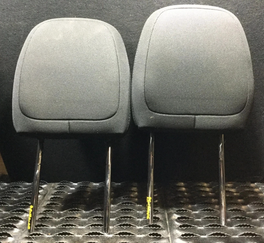 2015 Jeep Renegade Front Seat Headrest Left & Right OEM