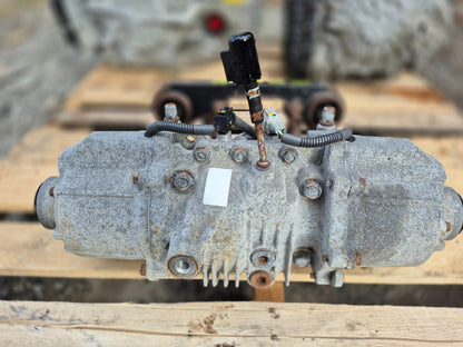 2015 Nissan Juke Rear Differential Carrier 98k OEM