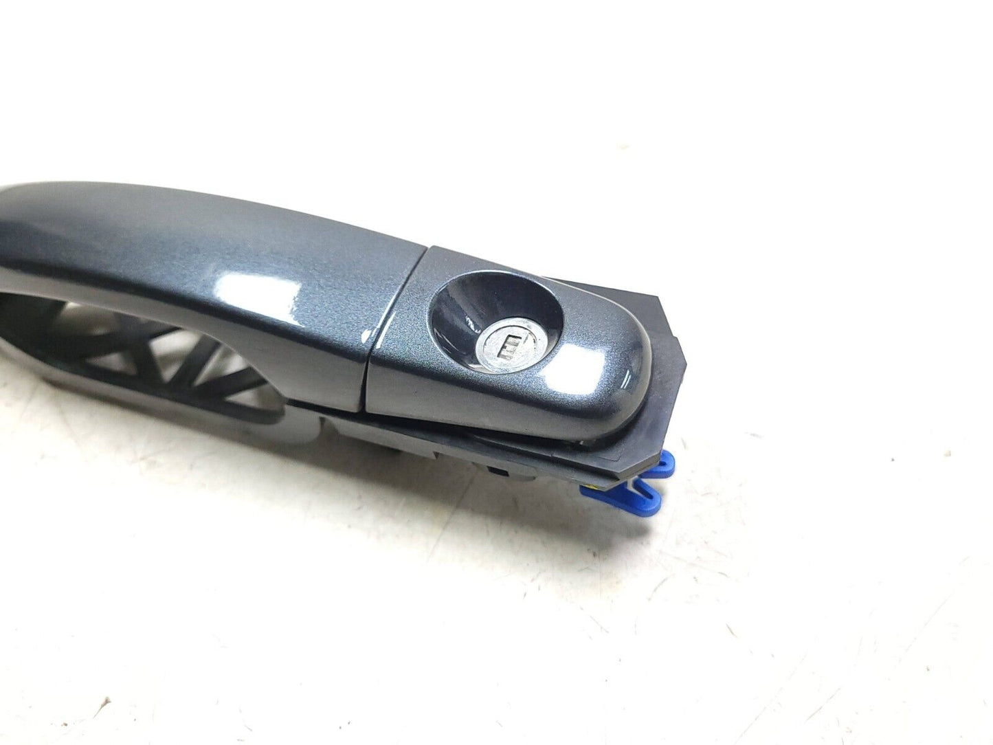 2010 - 2017 Chevrolet Equinox Exterior Door Handle Front Driver Side Left OEM