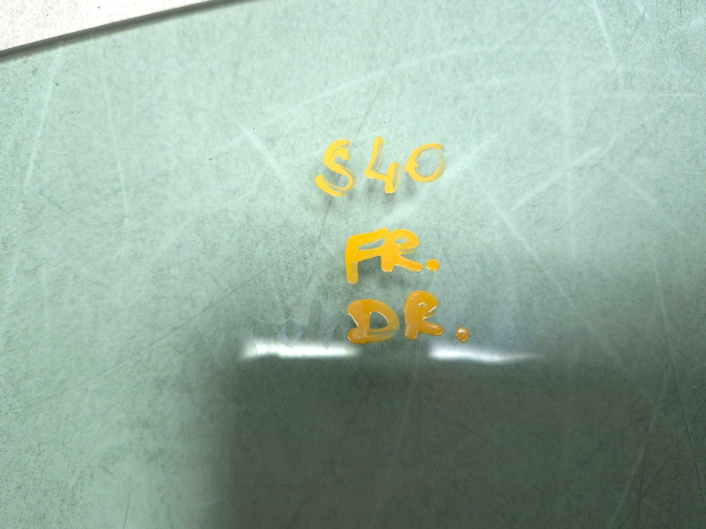 2011 Volvo S40 Front Door Window Glass Driver Side Left OEM