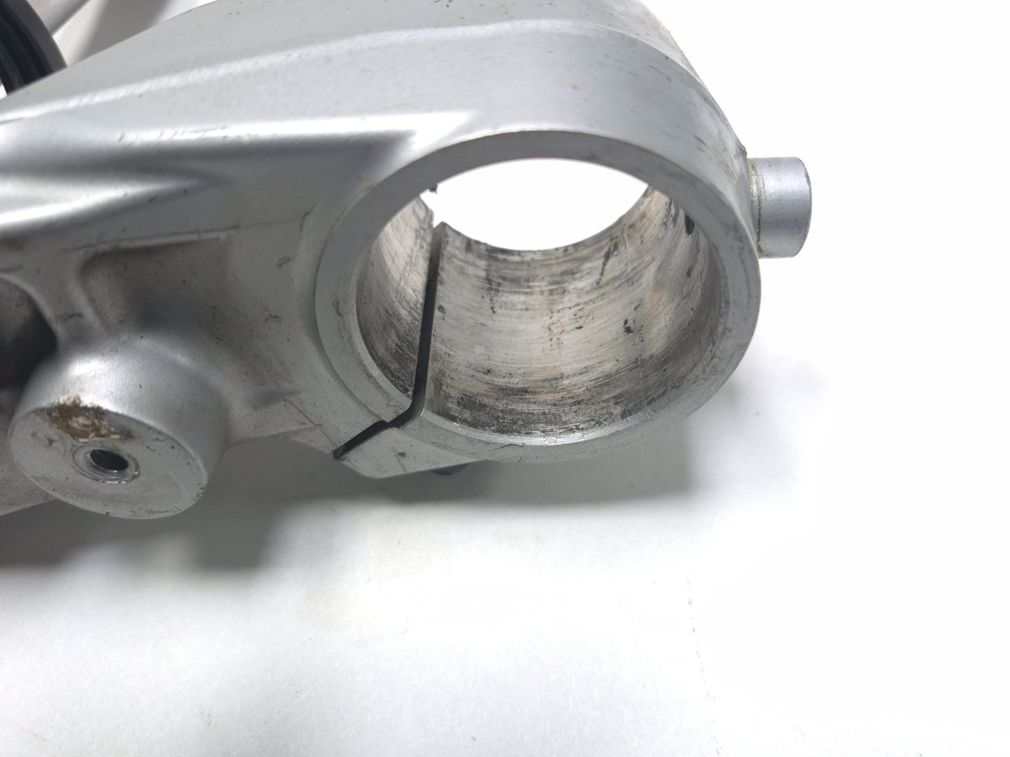 2004 Kawasaki Vulcan 2000 Front Fork Clamp Lower Triple Tree OEM