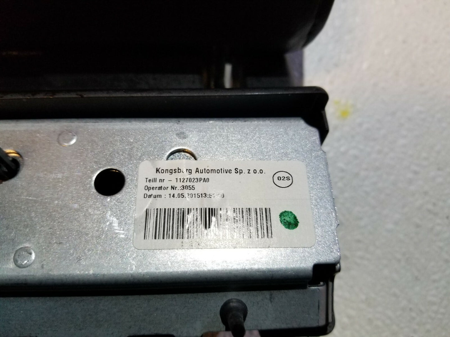 2015 Audi Q7 Rear Second Row Seat Headrest Left & Right Pair OEM