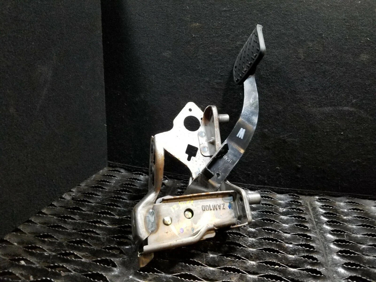 2012 Nissan Juke Brake Pedal OEM
