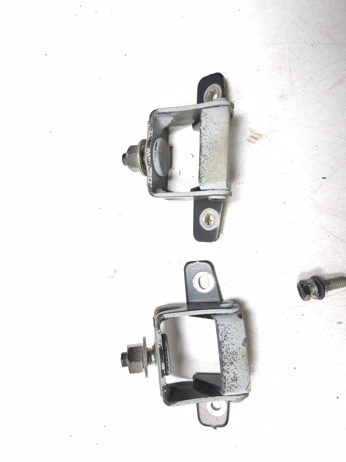 2014 Hyundai Accent Hatch Trunk Lid Tailgate Hinge OEM