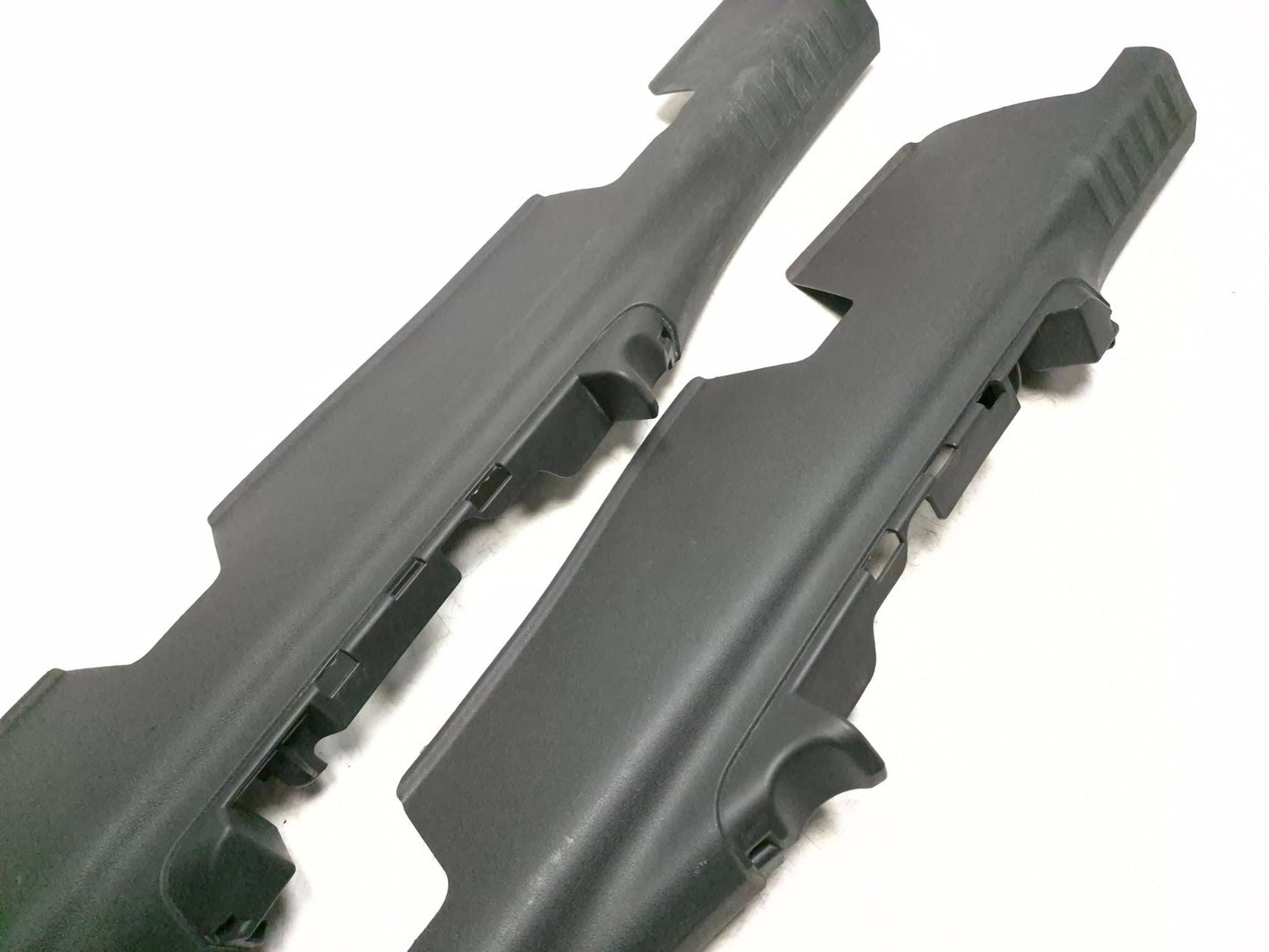 2010 Dodge Caliber Sxt Scuff Plate Trim Panel Left & Right Pair OEM