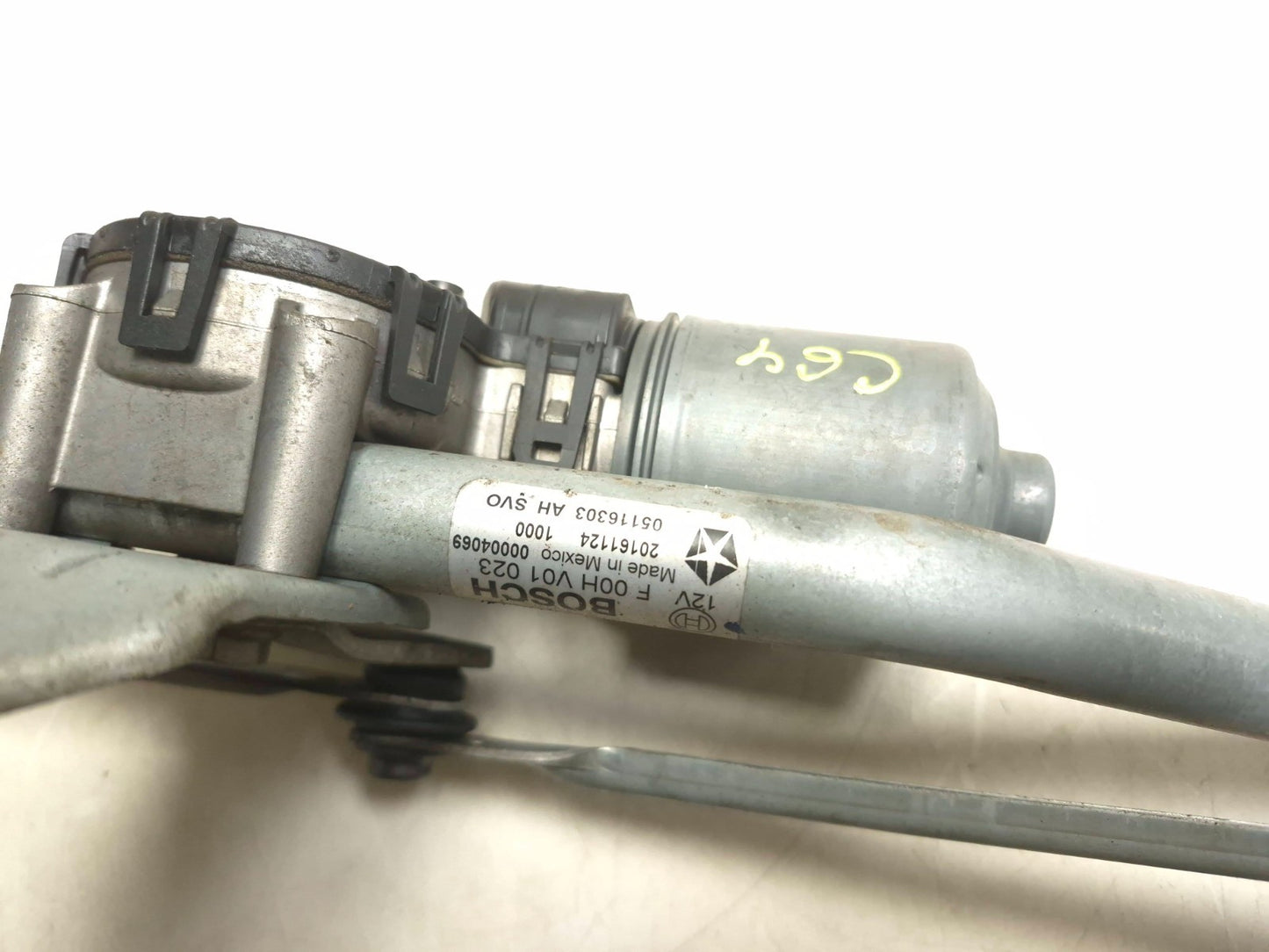 2017 Dodge Journey Windshield Wiper Motor W/ Linkage 68030272aa OEM