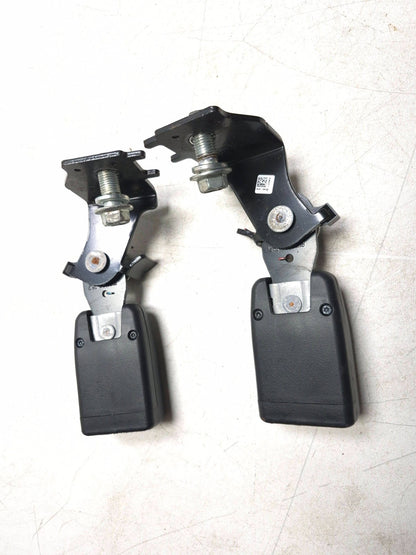 2013 Hyundai Genesis Rear Seat Belt Buckle Left & Right OEM