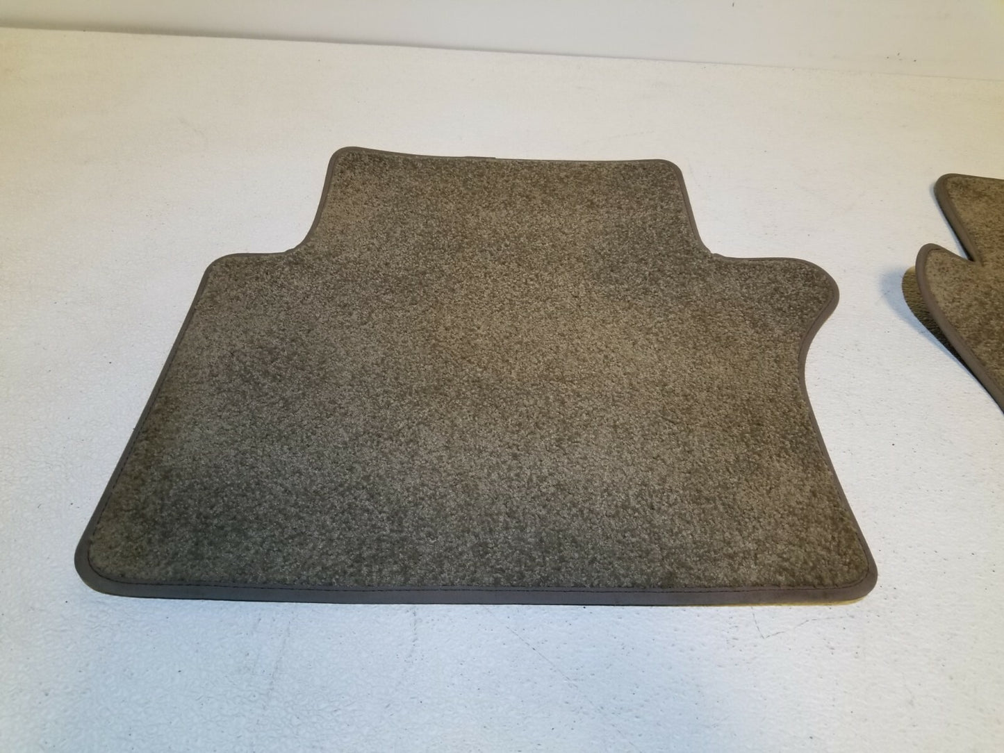 2009 Range Rover Sport Rear Floor Mat Carpet 2 Pcs OEM