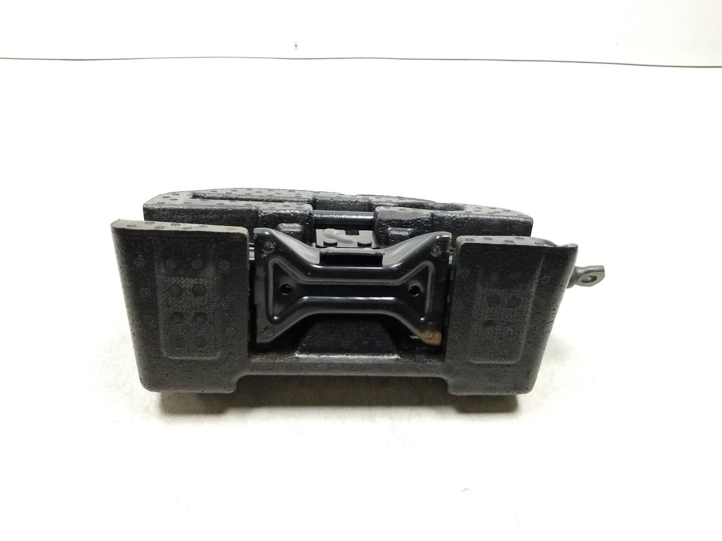 2009 - 2012 Hyundai Genesis Emergency Spare Tire Jack & Tow Hook W/ Case OEM