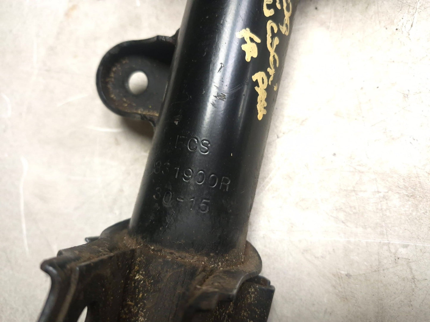 2008 Hyundai Tucson Front Left & Right Strut Shock Assy Pair OEM