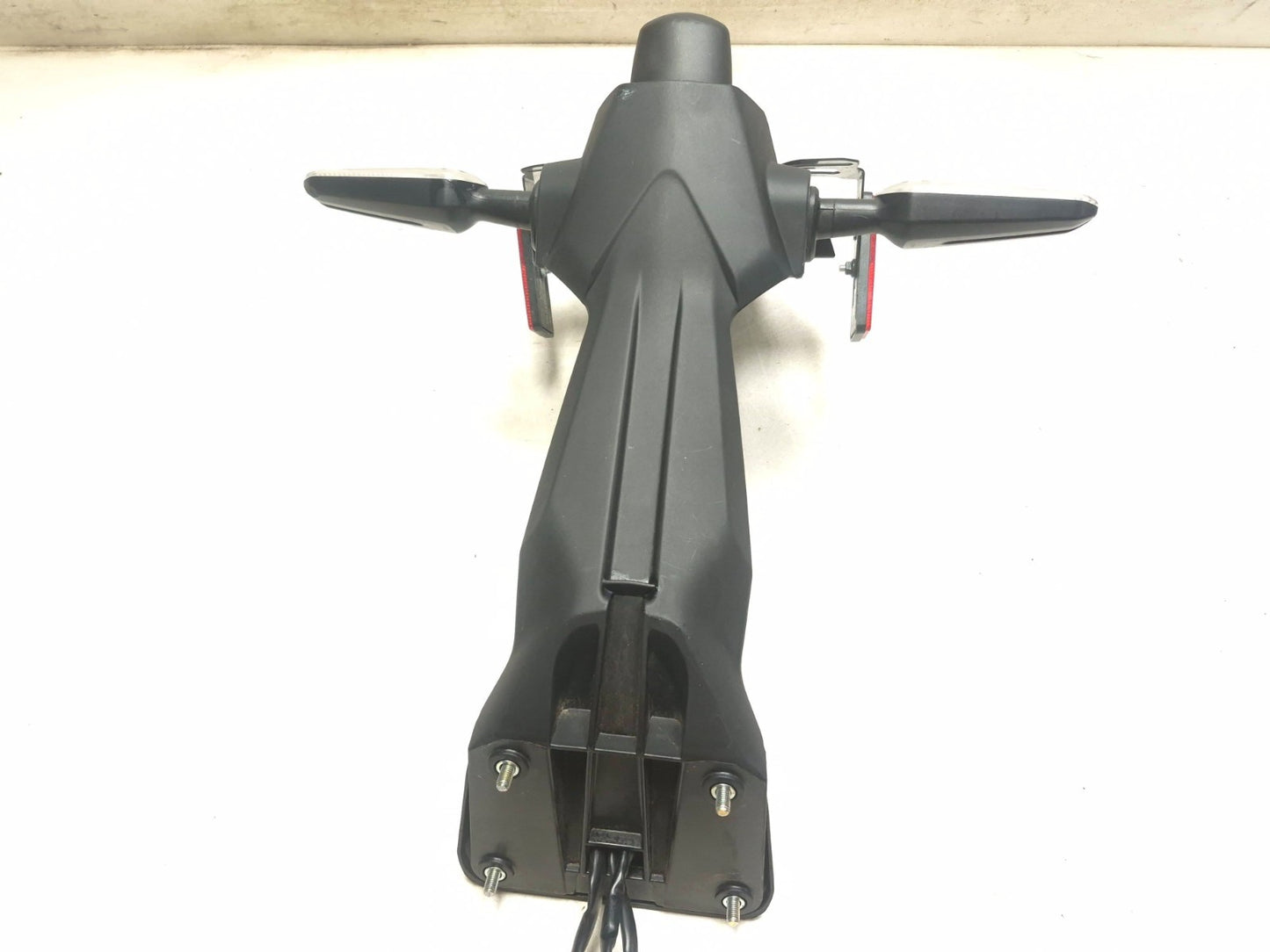 2025 Yamaha Yzf R3 Rear Fender Mud Guard W/turn Signal Assy OEM
