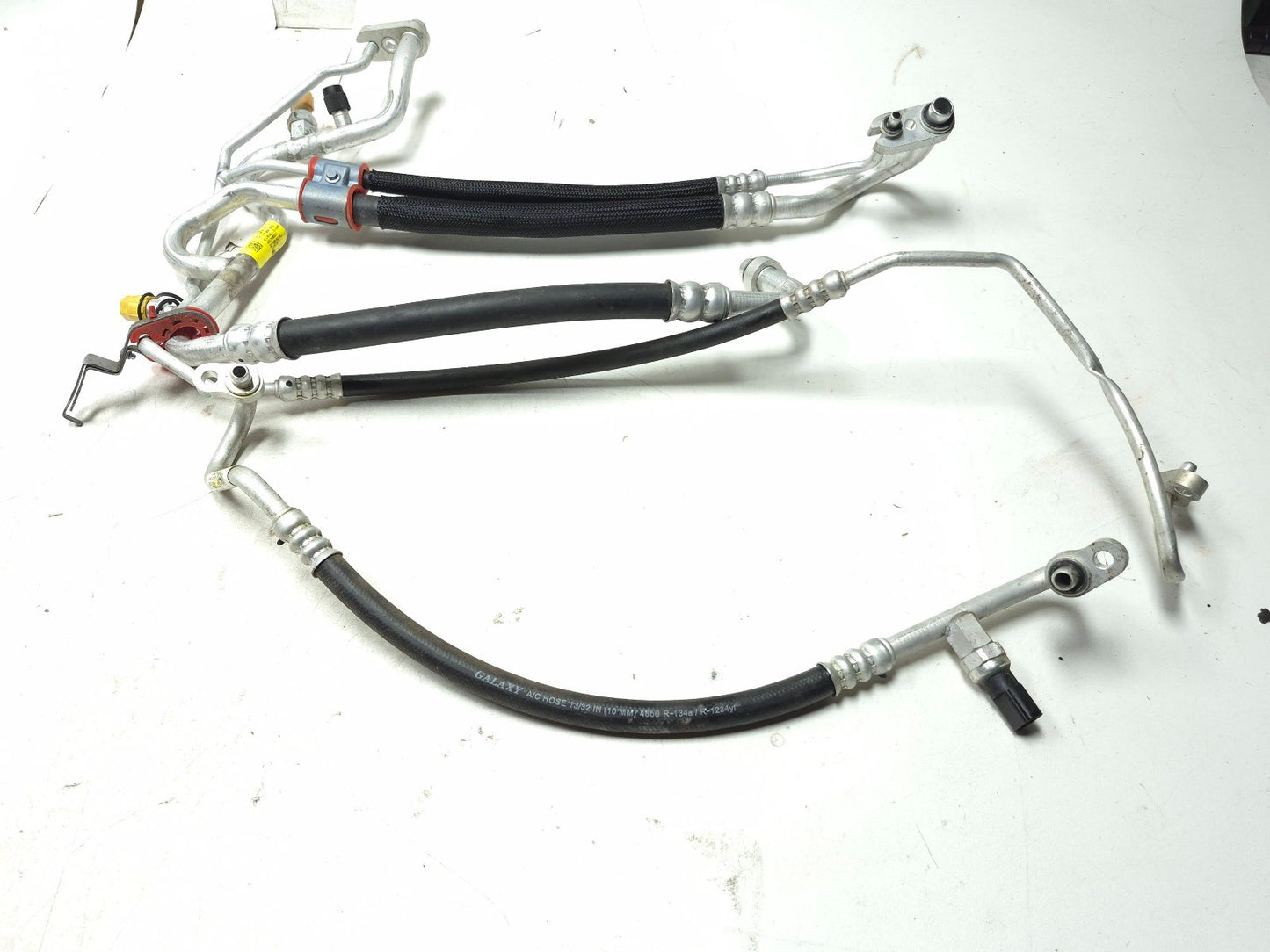 2019 Tesla Model 3 AC Air Conditioning Hose Pipe Line OEM 1092157-00-f