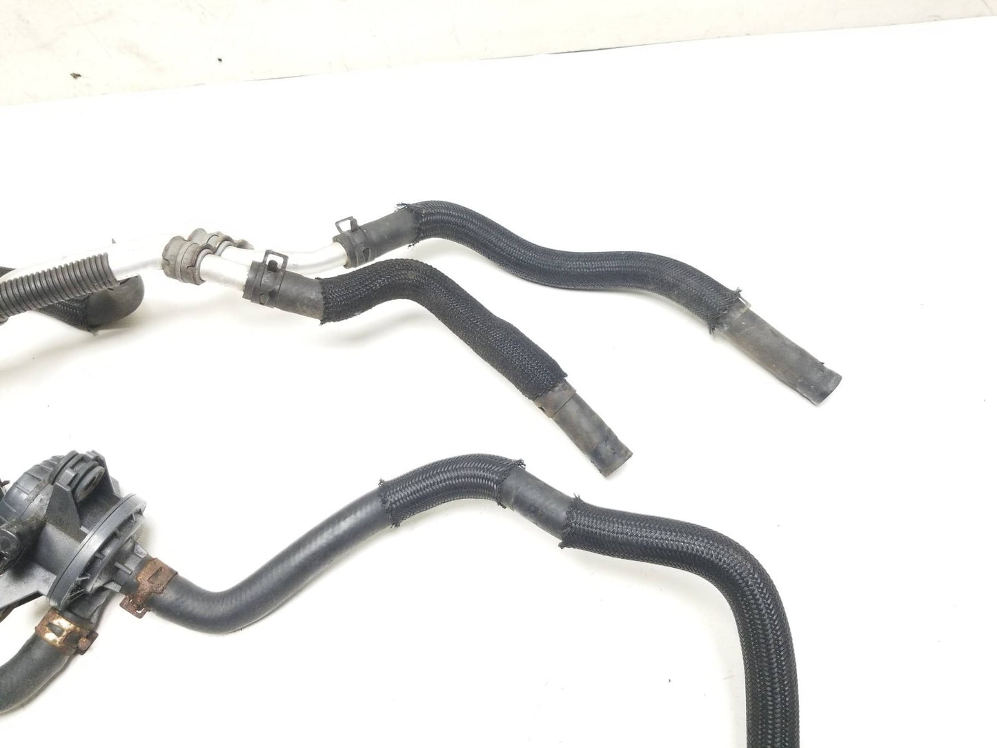 11-17 Lexus CT200h Coolant Hose Pipe Oem✅