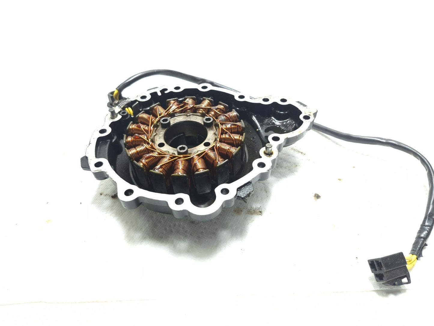 2008 Triumph Sprint St 1050 Alternator Stator W/ Cover OEM