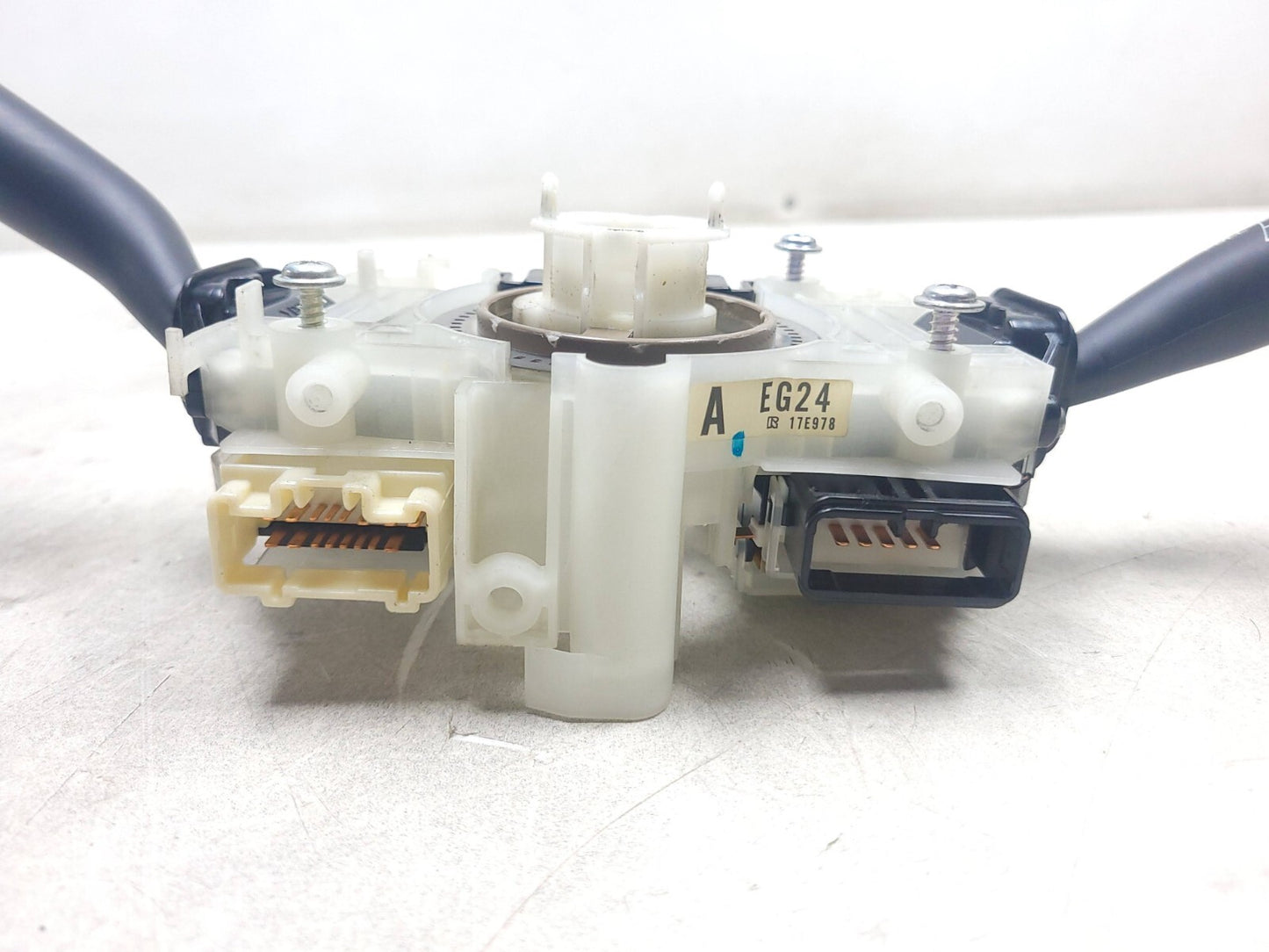 2009 Mazda Cx-7 Steering Column Switch Housing OEM
