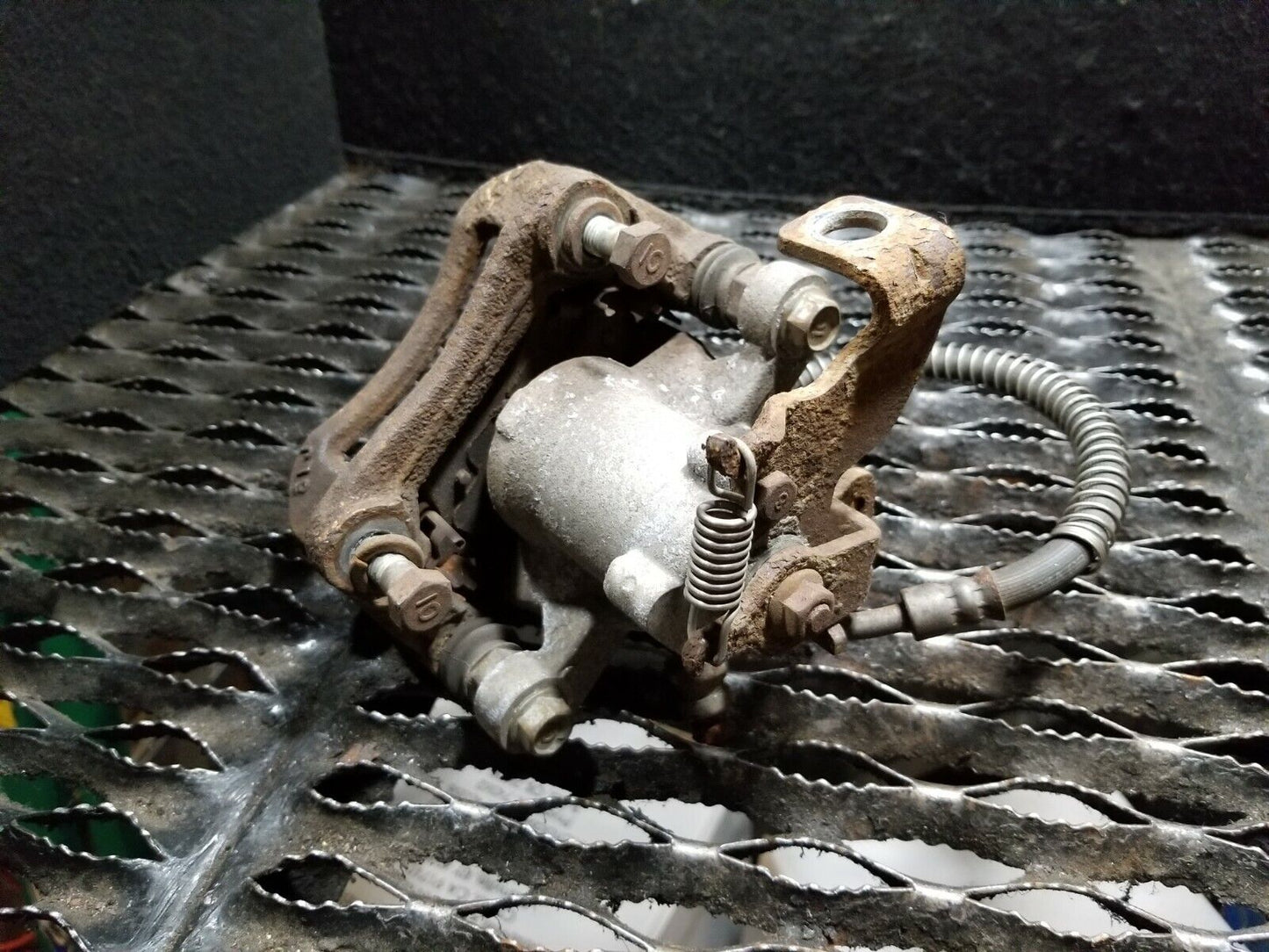 12 13 14 15 16 Hyundai Veloster Rear Left Driver Side Brake Caliper OEM
