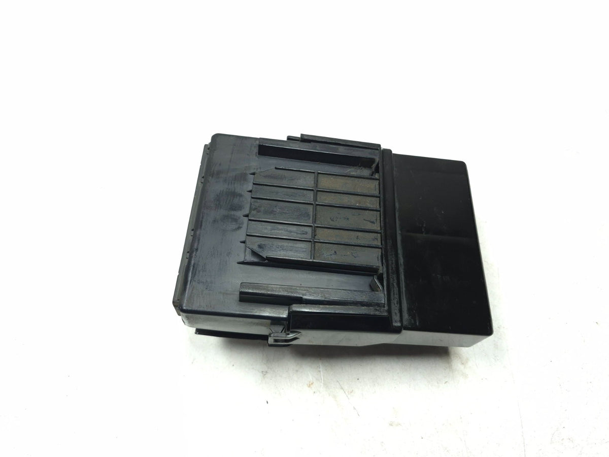 2003 Infiniti G35 Fuse Relay Box OEM