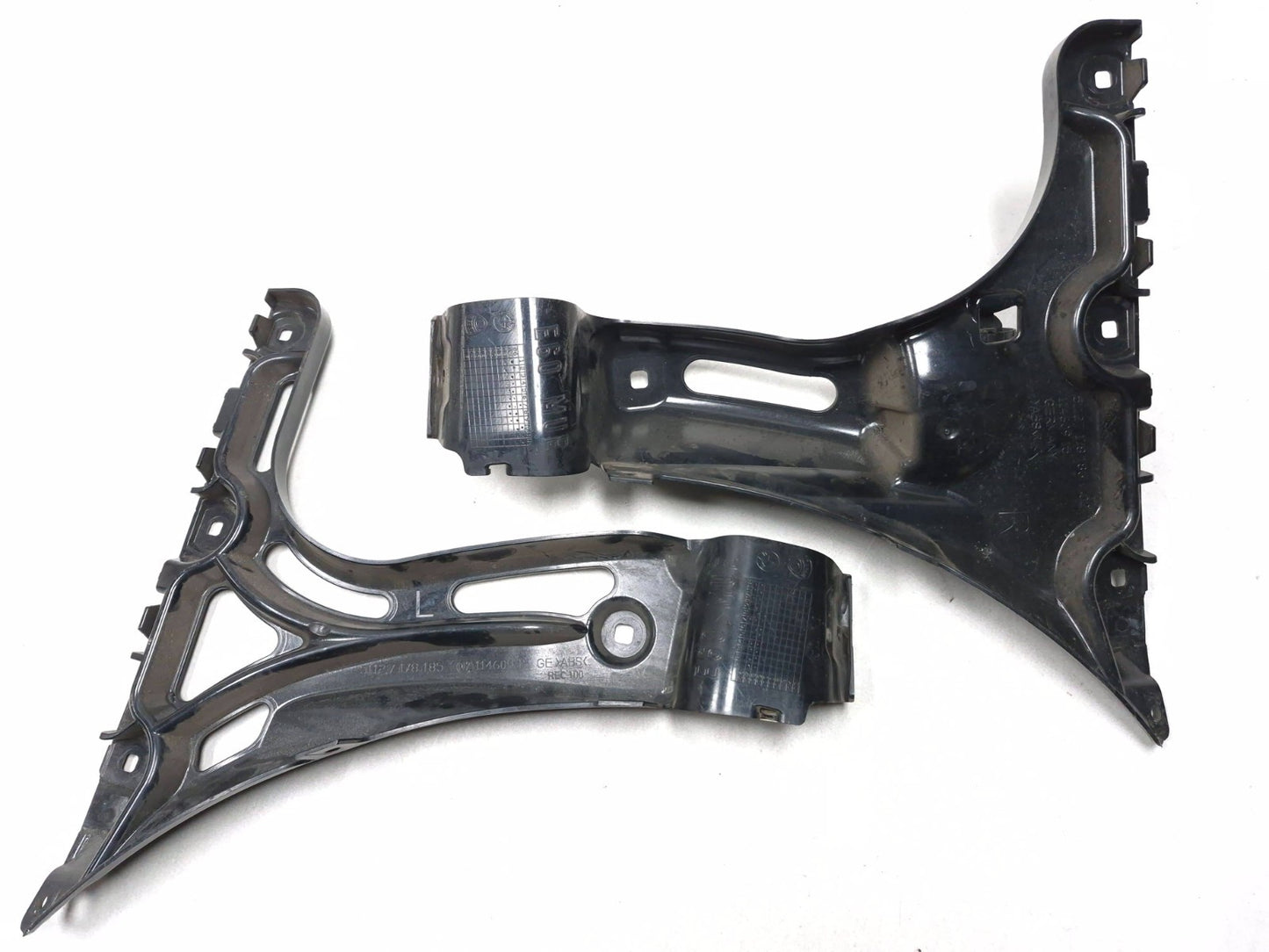 2008 BMW 530i E60 Rear Bumper Mount Bracket Left & Right OEM