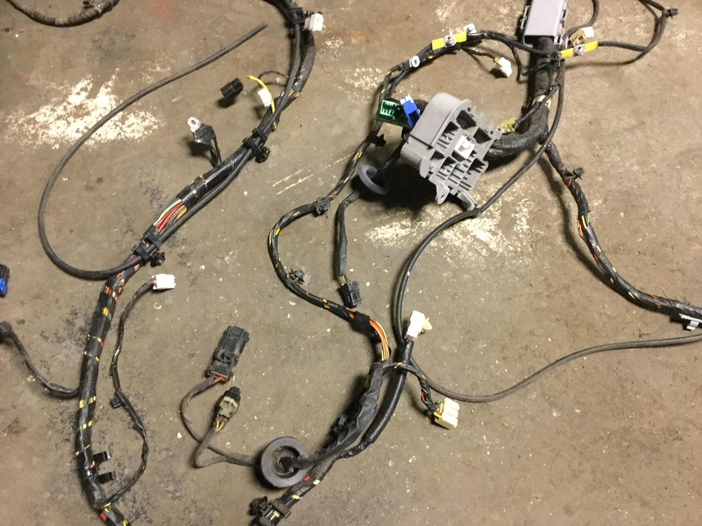 2008 Hyundai Veracruz Interior Floor Wire Wiring Harness OEM