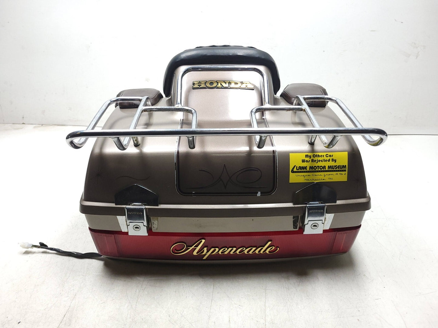 1984 - 1987 Honda Gl1200 Goldwing Rear Seat Back W/ Luggage Case OEM